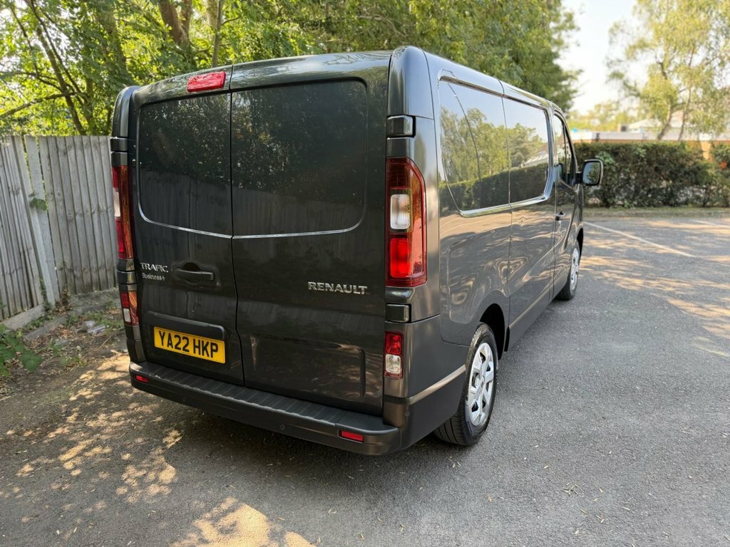 Renault Trafic 2L Business YA22HKP Grey #2