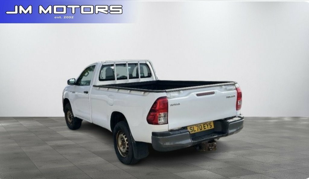 Toyota HILUX 2.4 D-4d Invincible 4Wd Euro 6 Ss Tss Black #2