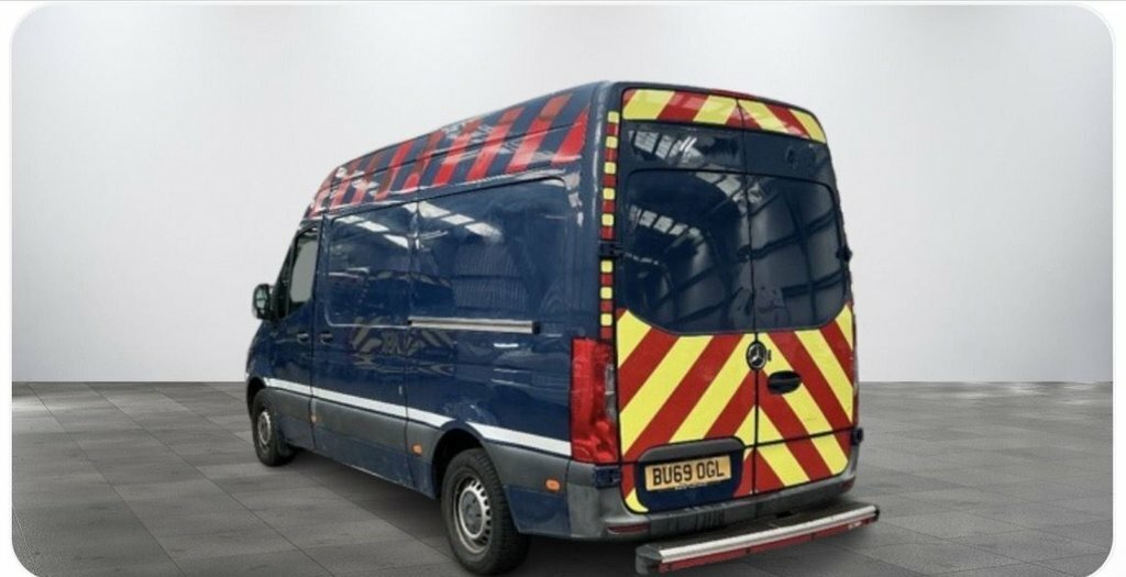 Mercedes-Benz Sprinter 2.1L Null White #8