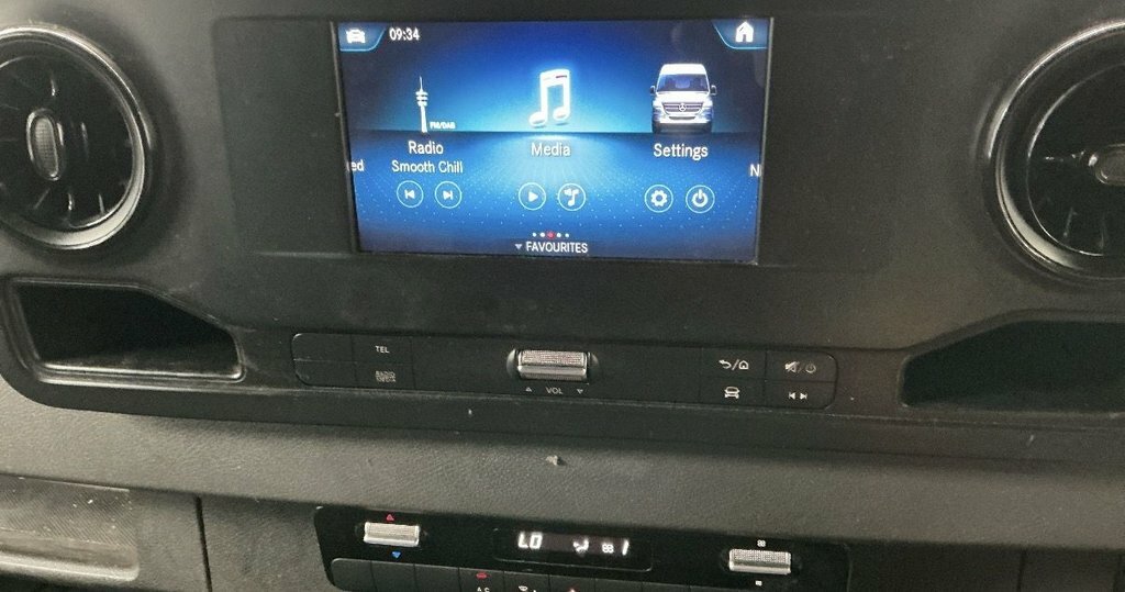 Mercedes-Benz Sprinter Mpv Blue #6