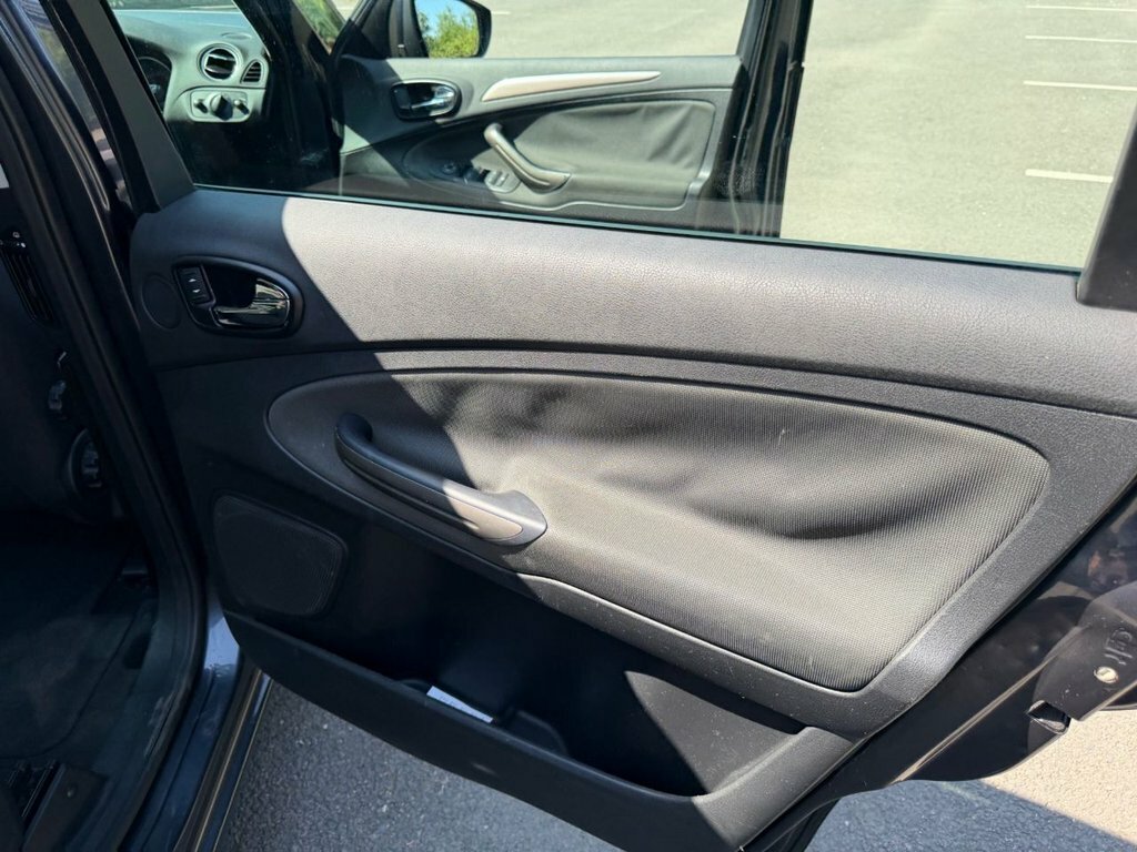 Ford S-Max 2.0 Titanium 7 Seater Pan Roof Silver #12