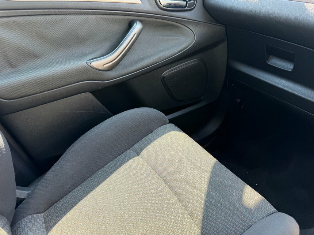 Ford S-Max 2.0 Titanium 7 Seater Pan Roof Silver #43