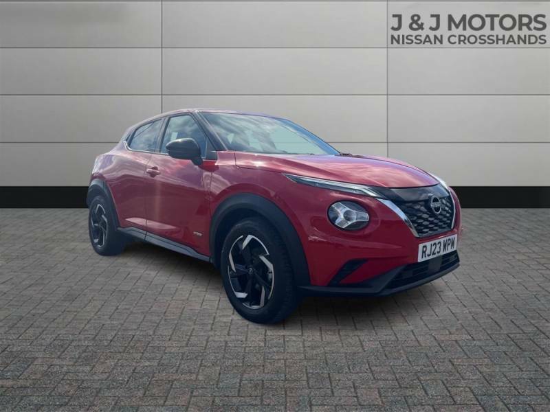 Nissan Juke 1.6 Hybrid N-connecta Red