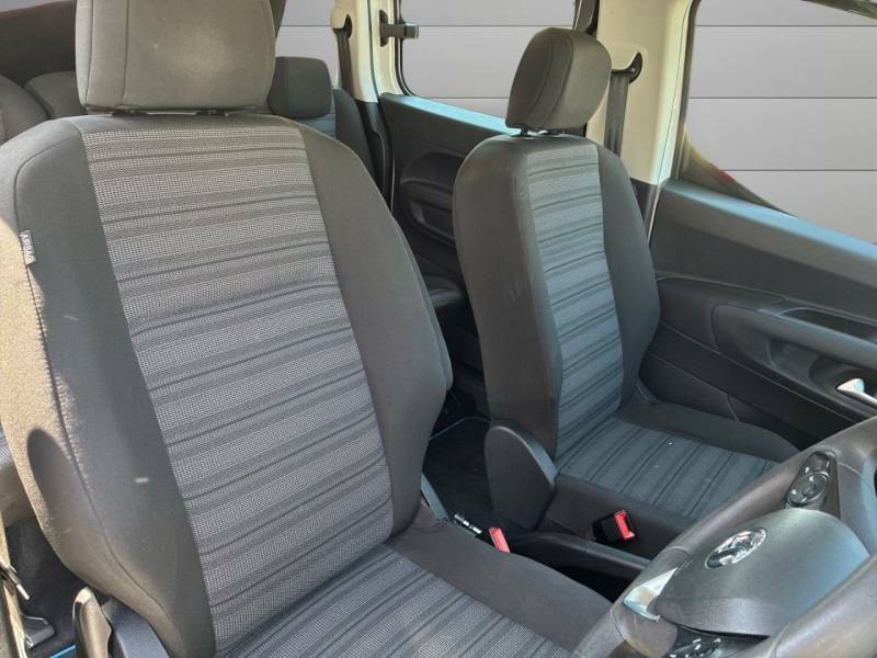 Vauxhall Combo Life Combo Life 1.5 Turbo D 130 Energy Estate Blue #10