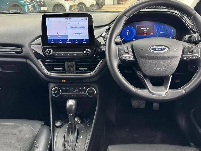 Ford Fiesta Hatchback Black #4