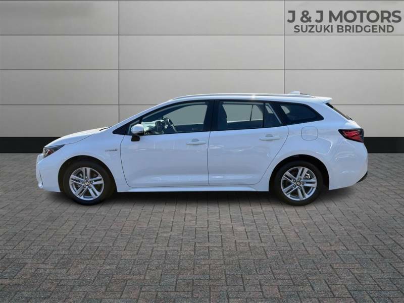 Suzuki Swace 1.8 Hybrid Motion Cvt White #4