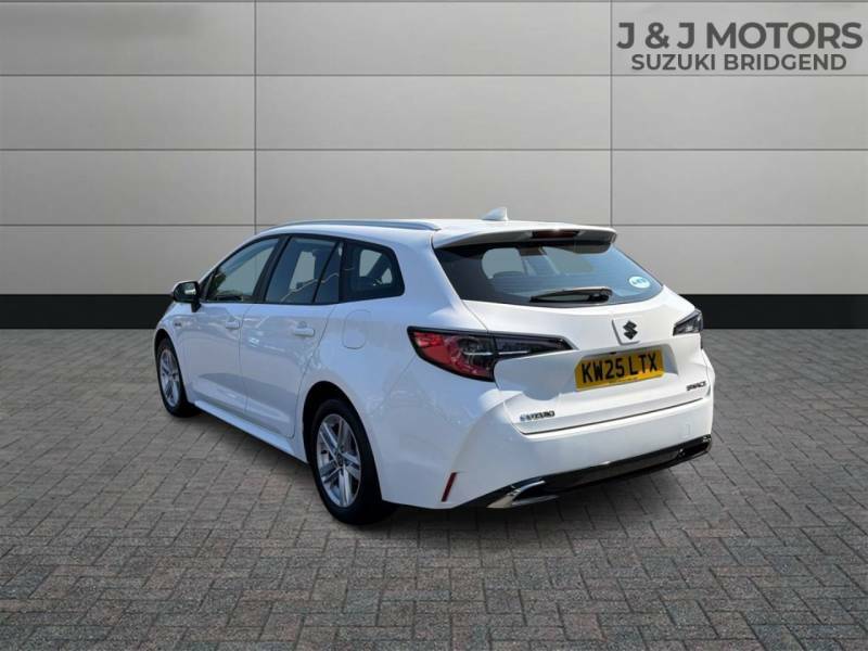 Suzuki Swace 1.8 Hybrid Motion Cvt White #5