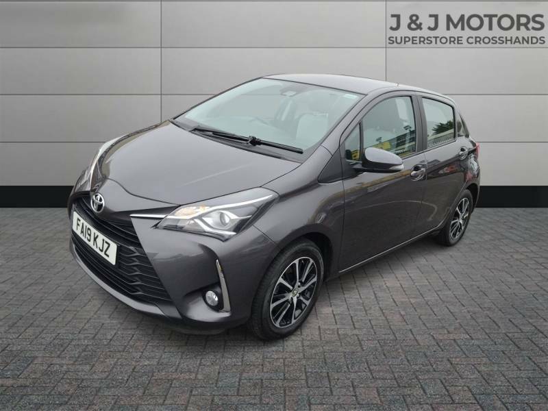 Toyota Yaris 1.5 Vvt-i Icon Tech Grey #3
