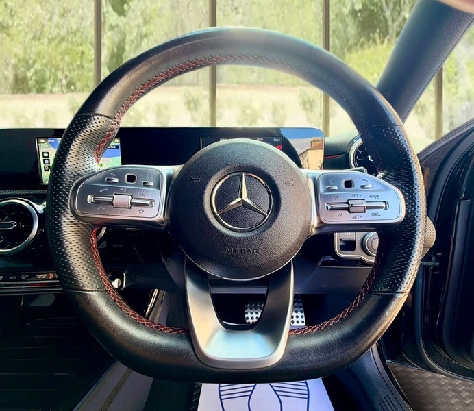 Mercedes-Benz A Class 1.5 A180d Amg Line 7G-dct Euro ... 2018 White #9