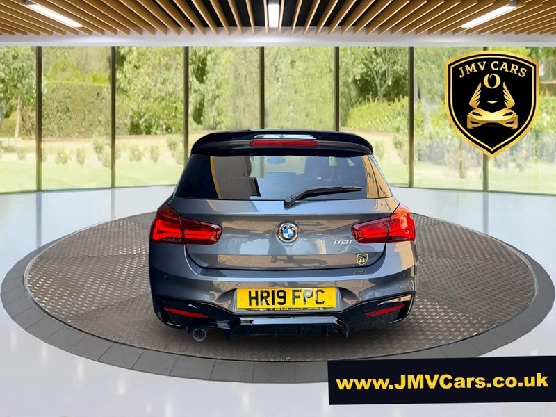 BMW 1 Series Bmw 1 118I 1.5 Sport Pro Nav Sun Protection Gl Black #4
