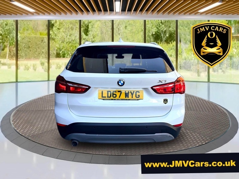BMW X1 Sdrive18d Se White #4