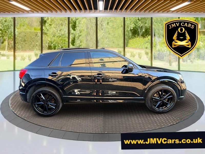 Audi Q2 Tfsi Quattro S Line Black #2