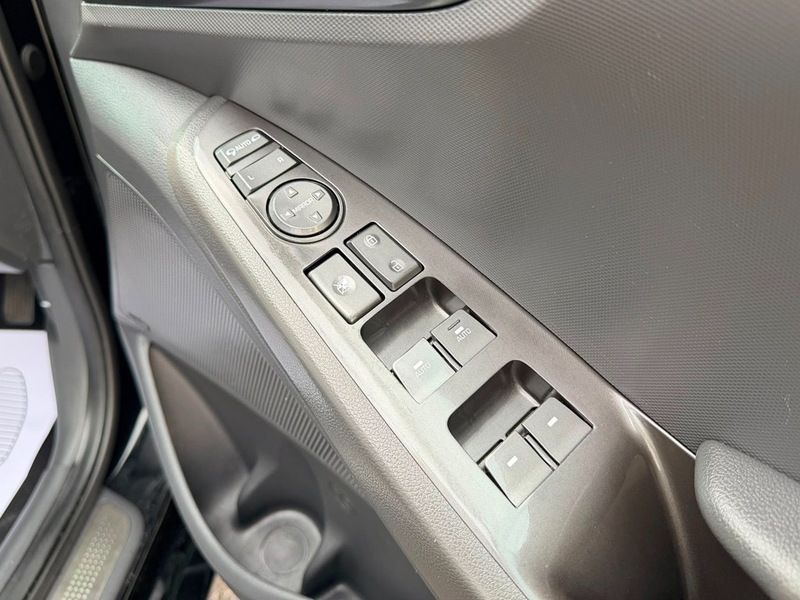 Hyundai Ioniq First Edition Hev S-a White #13