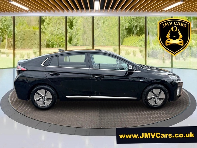 Hyundai Ioniq Premium Black #2