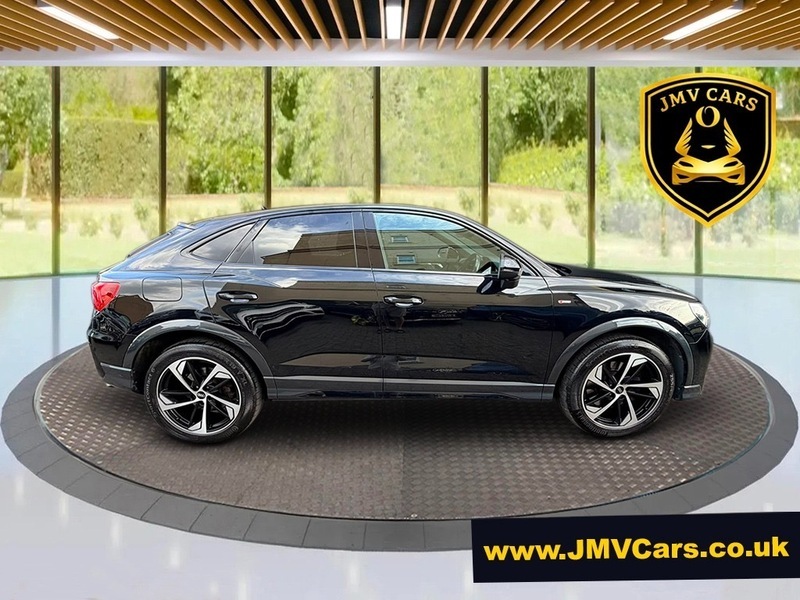 Audi Q3 Sportback Tfsi E S Black #2