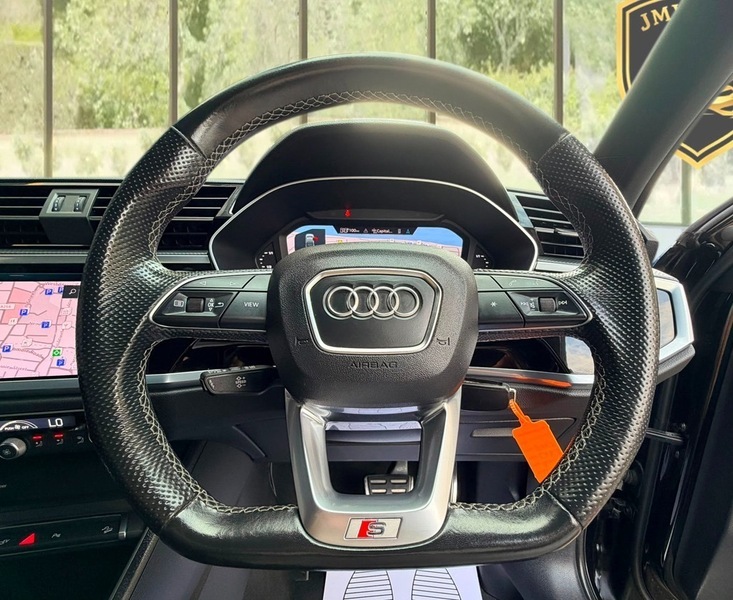 Audi Q3 35 Tfsi Sport Red #10