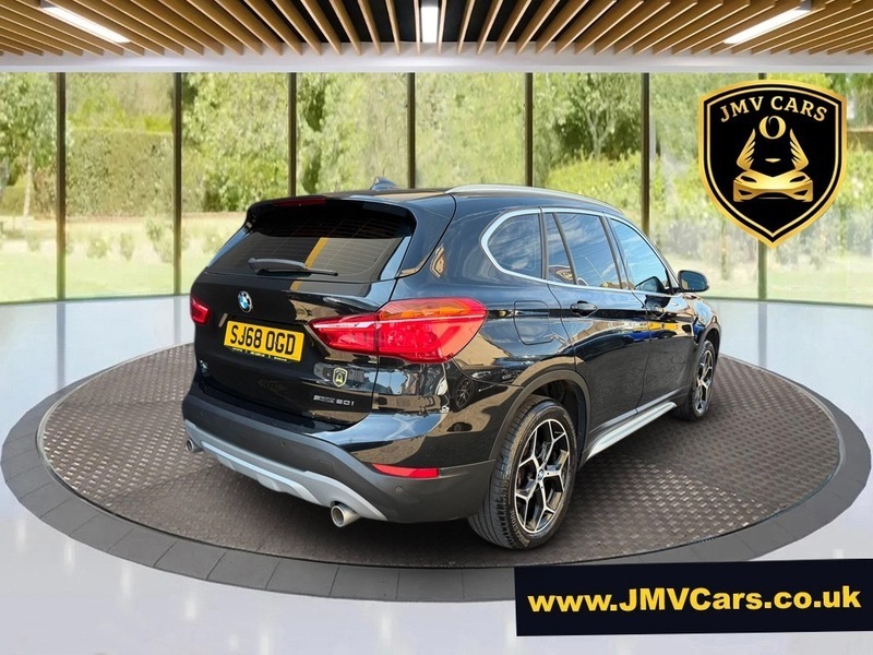 BMW X1 Sdrive20i Xline Black #6