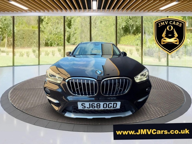 BMW X1 Sdrive20i Xline Black #3