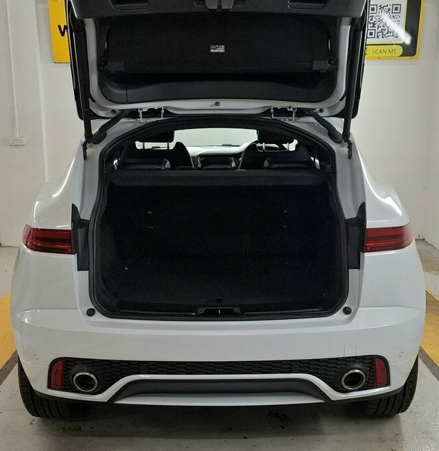 Jaguar E-Pace 2020 2.0 D150 Chequered Flag Suv A AYZ4028 White #4