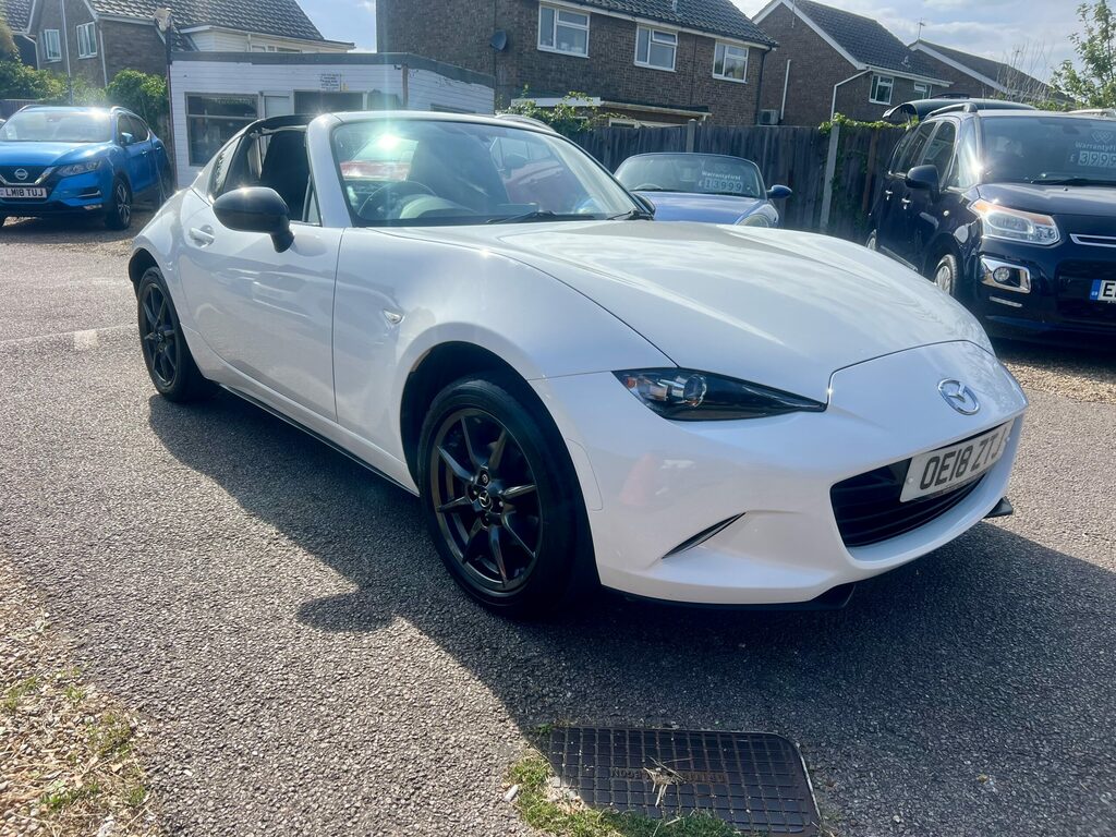 Mazda MX-5 Skyactive Technology White