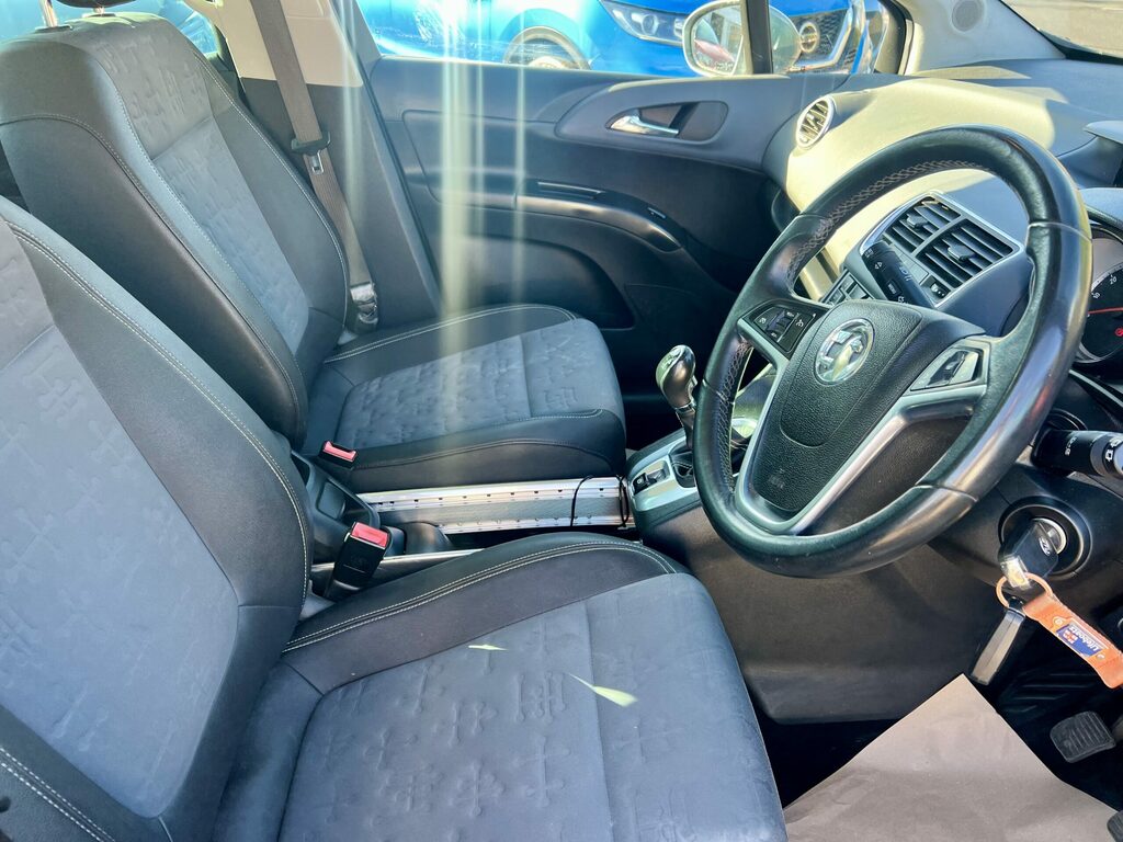 Vauxhall Meriva 1.4 16V Tech Line Euro 5 Black #8