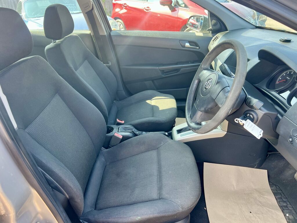 Vauxhall Astra 1.6 Cdti 16V 136 Sri #8