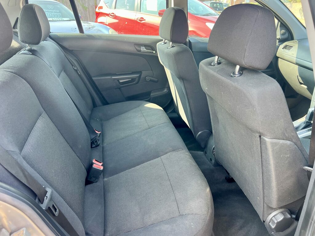 Vauxhall Astra 1.6 Cdti 16V 136 Sri #9