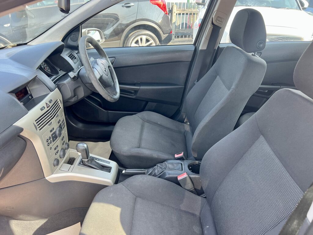 Vauxhall Astra 1.6 Cdti 16V 136 Sri #13