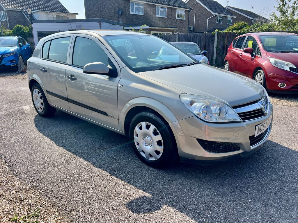 Vauxhall Astra 1.6 Cdti 16V 136 Sri #1