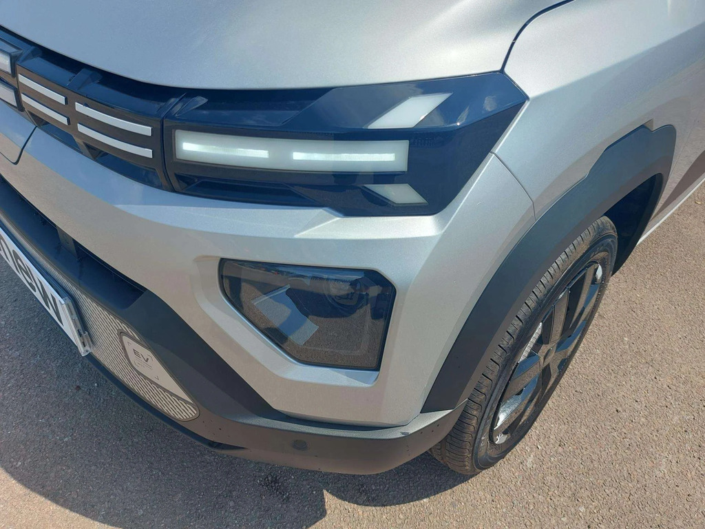 Dacia Spring 24Kwh Extreme 100 75Kw AV26DYN Grey #5