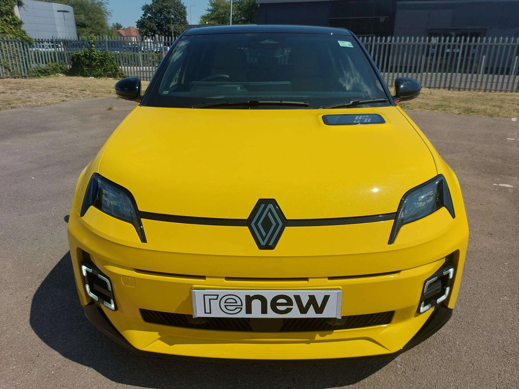 Renault 5 E-Tech Iconic Five 150 Hp Comfort Range AX26CNC Red #2