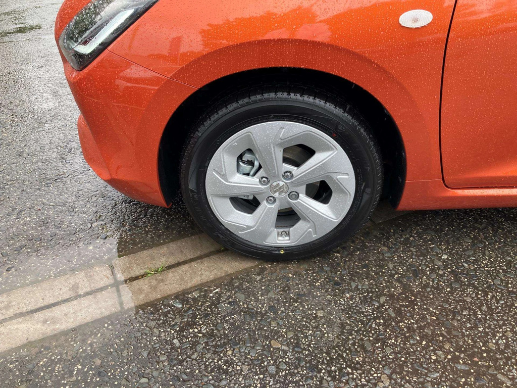Suzuki Swift Hat 1.2 Mild Hybrid Motion AX24OKL #5