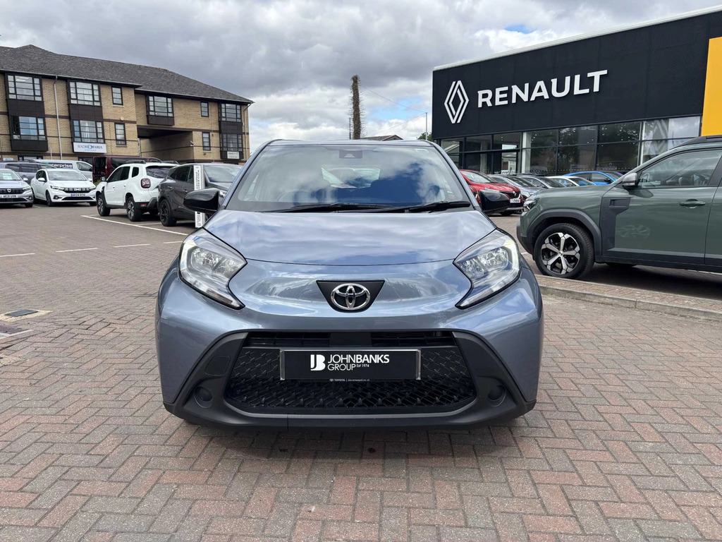 Toyota Aygo 1.0 Vvt-i Edge Red #2