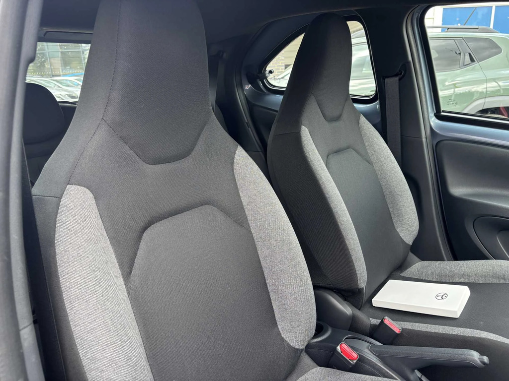 Toyota Aygo 1.0 Vvt-i Edge Red #5
