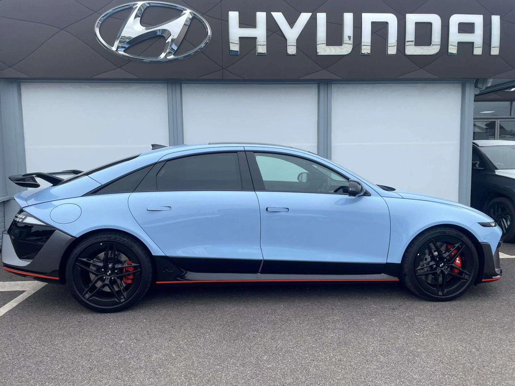 Hyundai Ioniq 6 478Kw 84 Kwh Vision Roof Blue #2