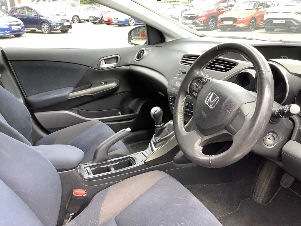 Honda Civic 2.2 I-dtec Ex Gt 5-Door From 5,995 Retail Silver #7