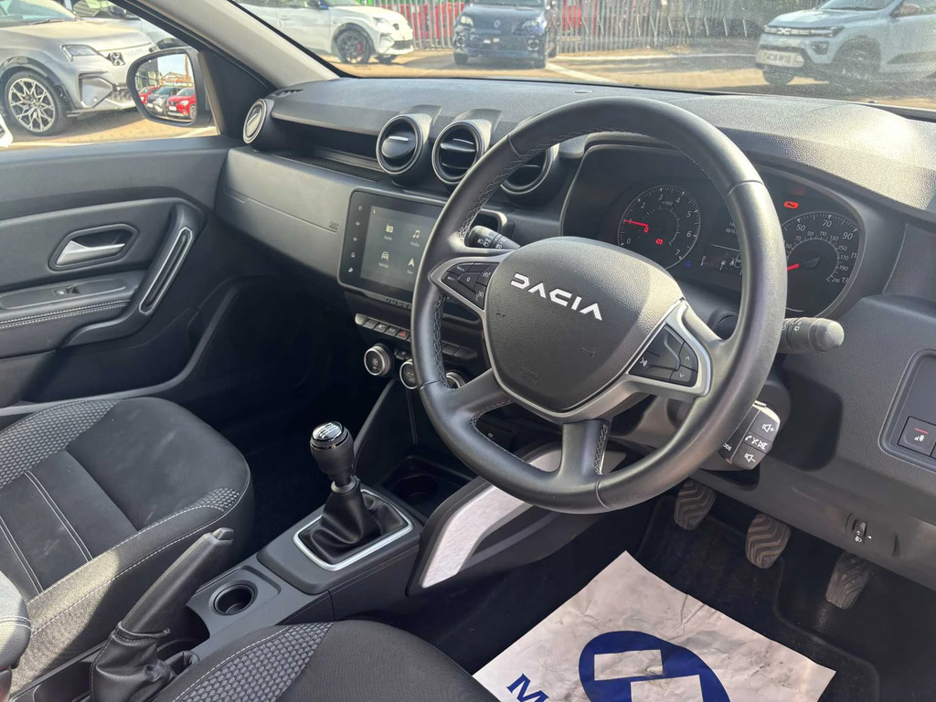 Dacia Duster 1.0 Tce 90 Journey AY24VKV White #4