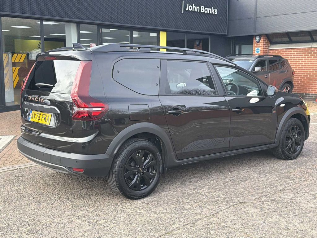 Dacia Jogger 1.6 Hev Extreme Black #4
