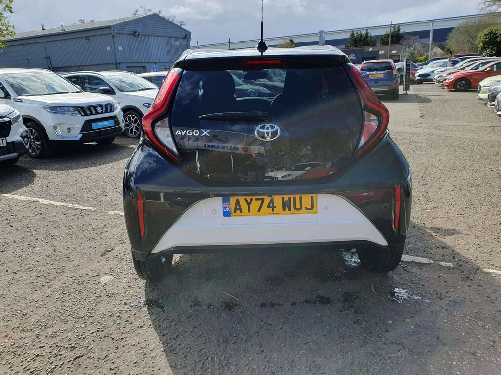 Toyota Aygo X X Edge Vvt-i White #6