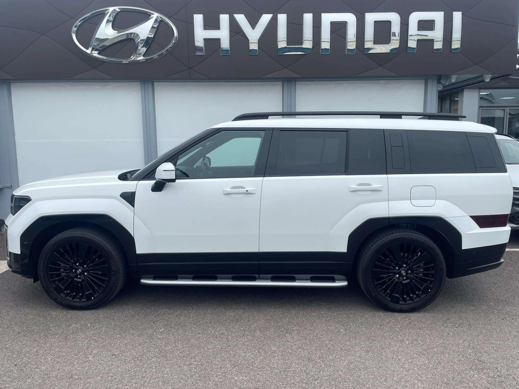 Hyundai Santa Fe 1.6 Tgdi 239 Hybrid Calligraphy 6 Seats White #2