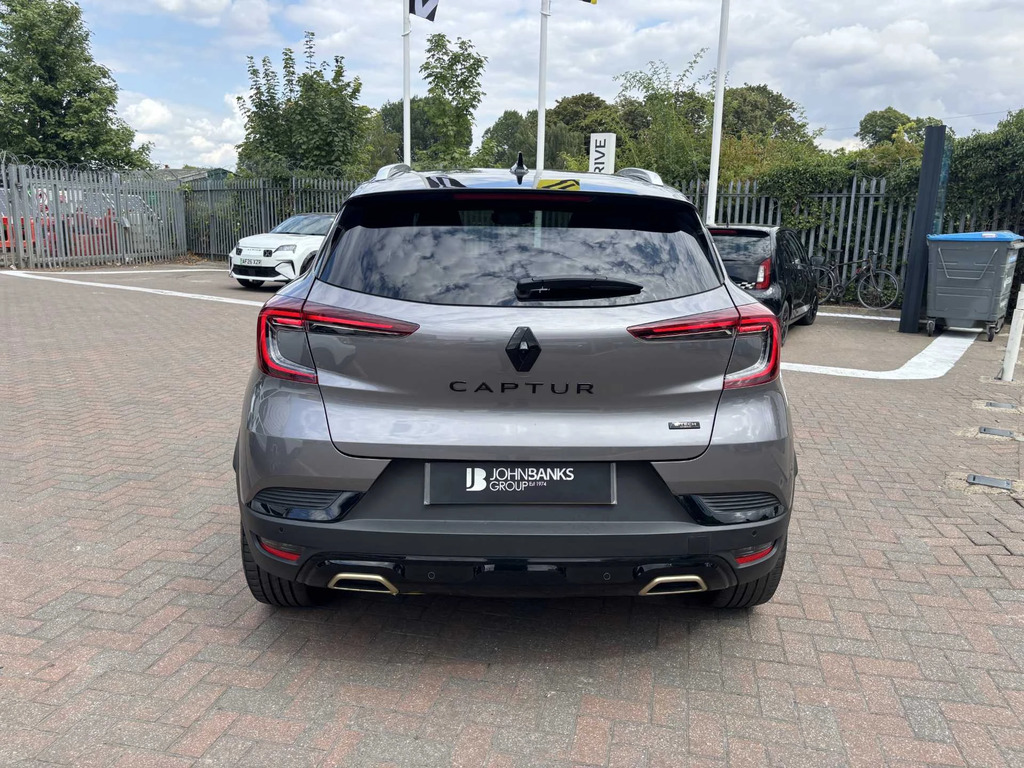 Renault Captur 1.6 E-tech Full Hybrid 145 Engineered Black #3