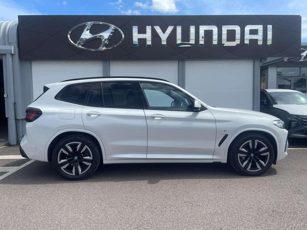 BMW iX3 210Kw M Sport 80Kwh White #2