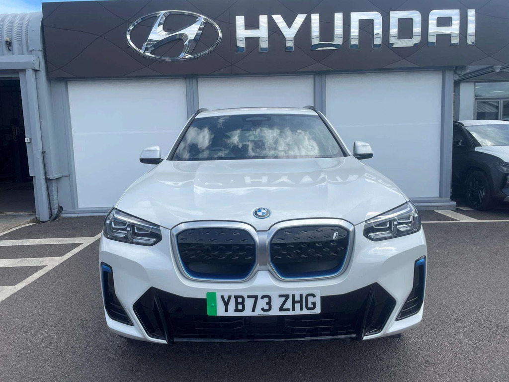 BMW iX3 210Kw M Sport 80Kwh White #4