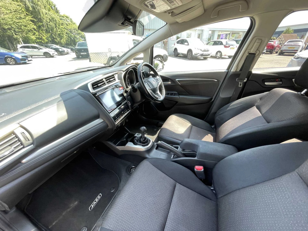 Honda Jazz 1.3 Ex Navi Silver #2