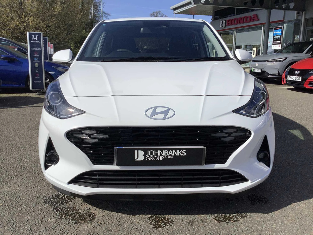Hyundai I10 1.2 79 Premium Nav White #2