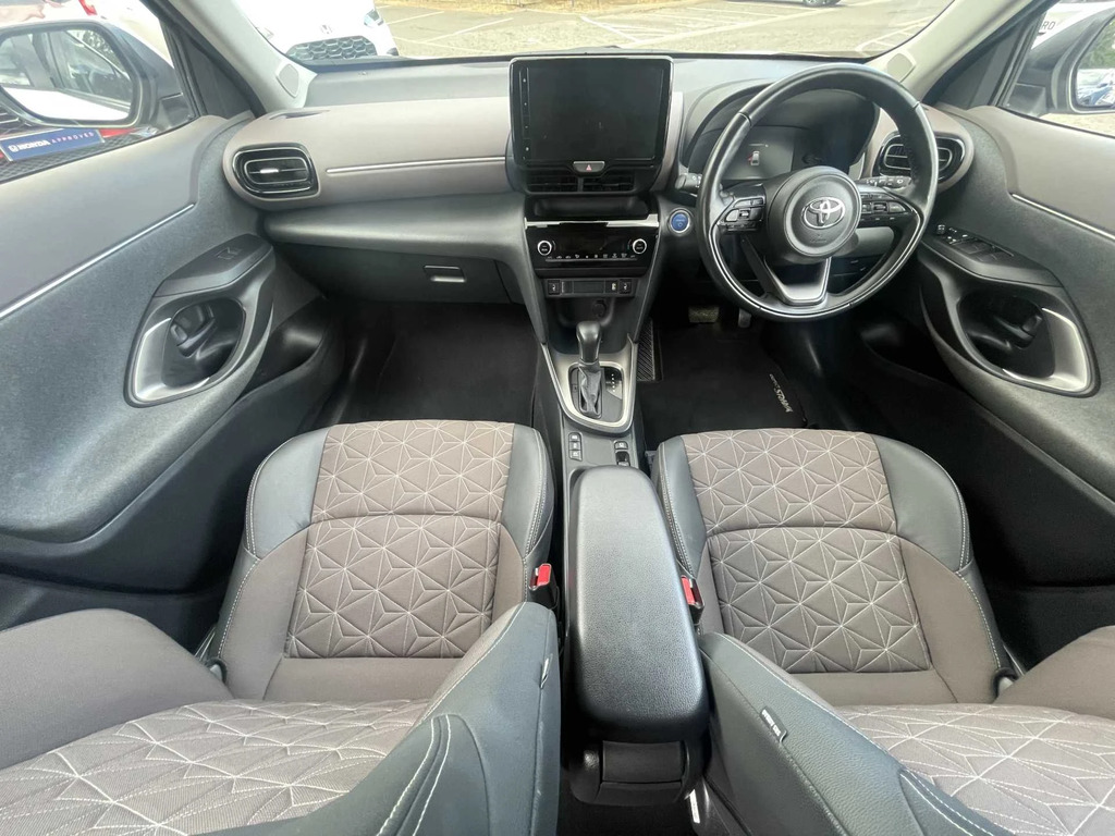 Toyota Yaris Cross Cross Excel Hev AV22XDB White #4
