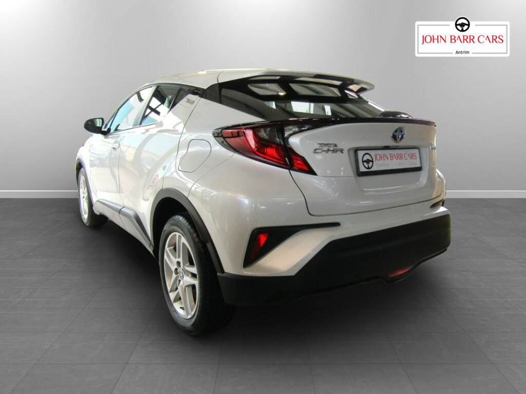 Toyota C-Hr 1.8 Hybrid Icon Cvt YUI7656 White #2