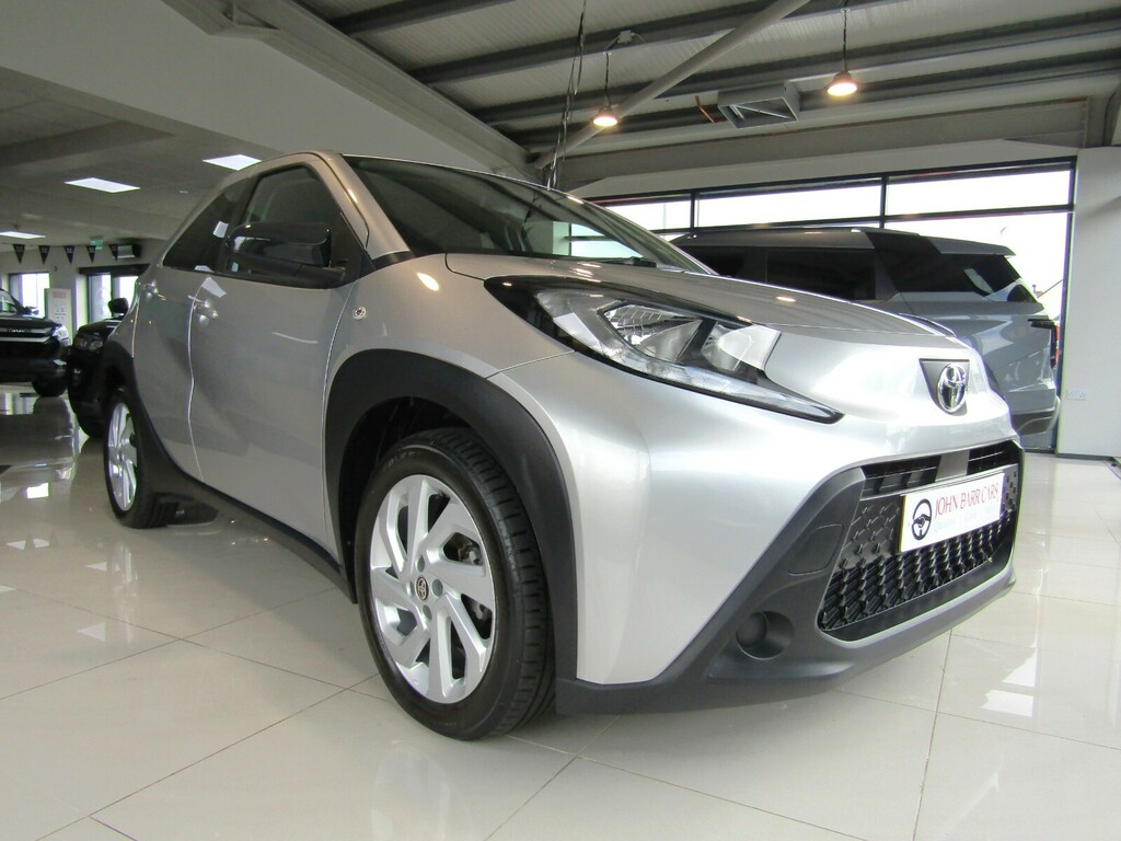 Toyota Aygo X 1.0 Vvt-i Pure Silver #6