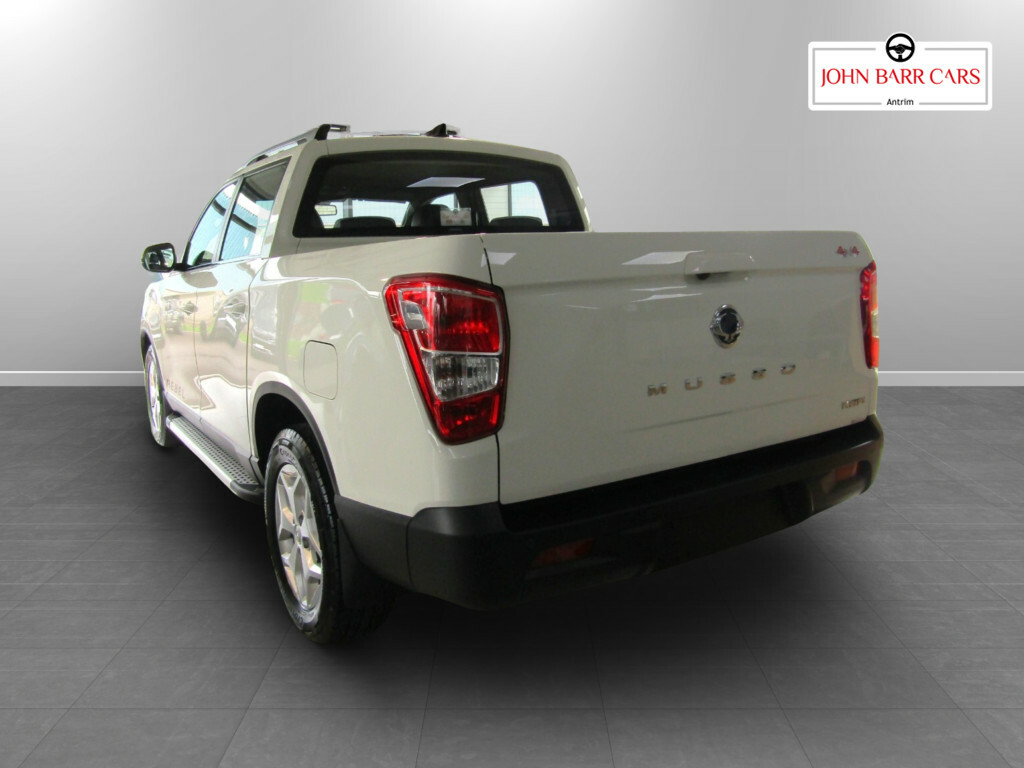 SsangYong Musso 2.2 Double Cab Pick Up Rebel White #2