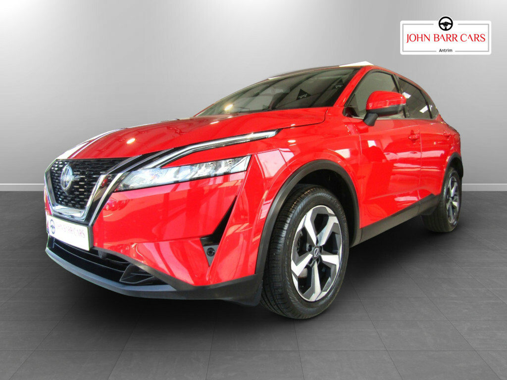 Nissan Qashqai 1.3 Dig-t Mh N-connecta Red